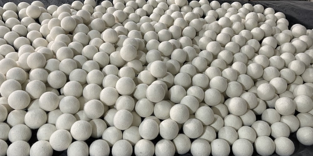 Crafting Handmade Dryer Balls: Embracing the Traditional Felting Method